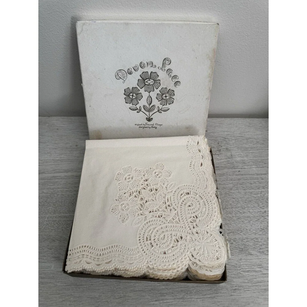 ⁠Vintage Devon Lace Paper Luncheon Napkins 19 Pcs Freund Mayer Made in GB Box⁠